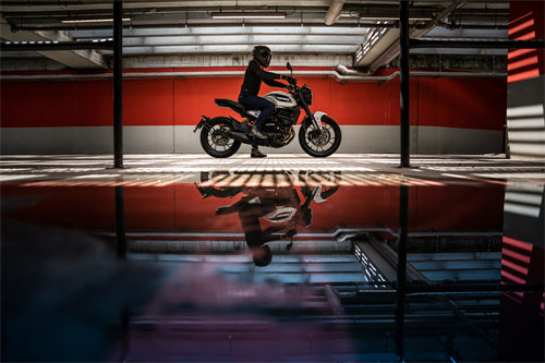MOTO MORINI  SEIEMMEZZO STR