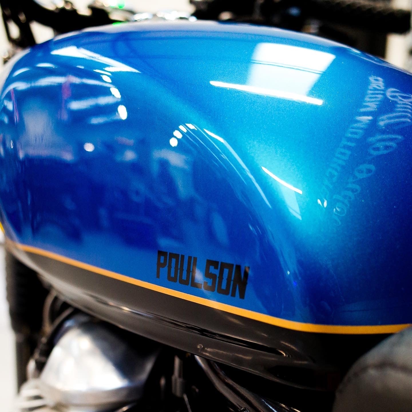 Royal Enfield Interceptor Brat Tracker