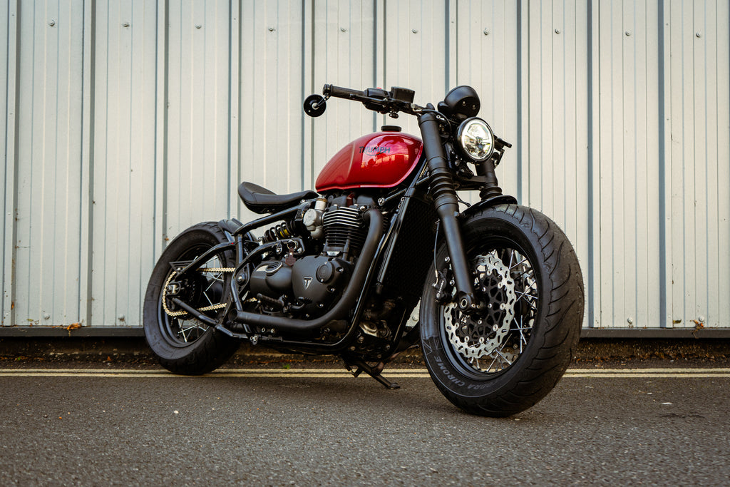 Triumph Bobber - Lamborghini BIA ROSSO