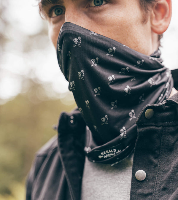 Herald - Smokin Skull Neck Tube