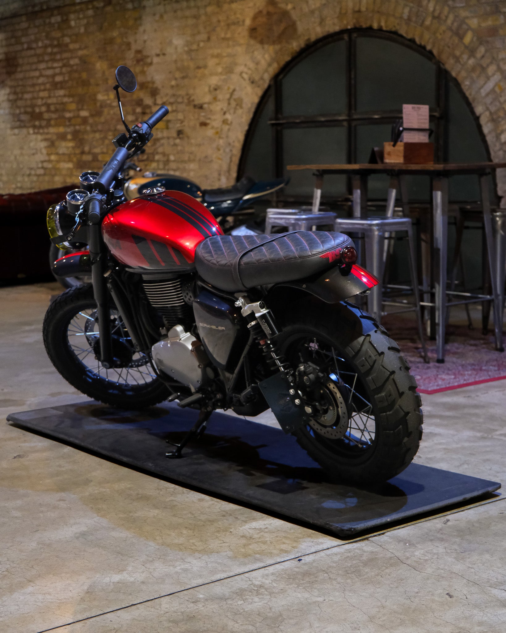 BSA Scrambler SPECTRE Edition BUILD