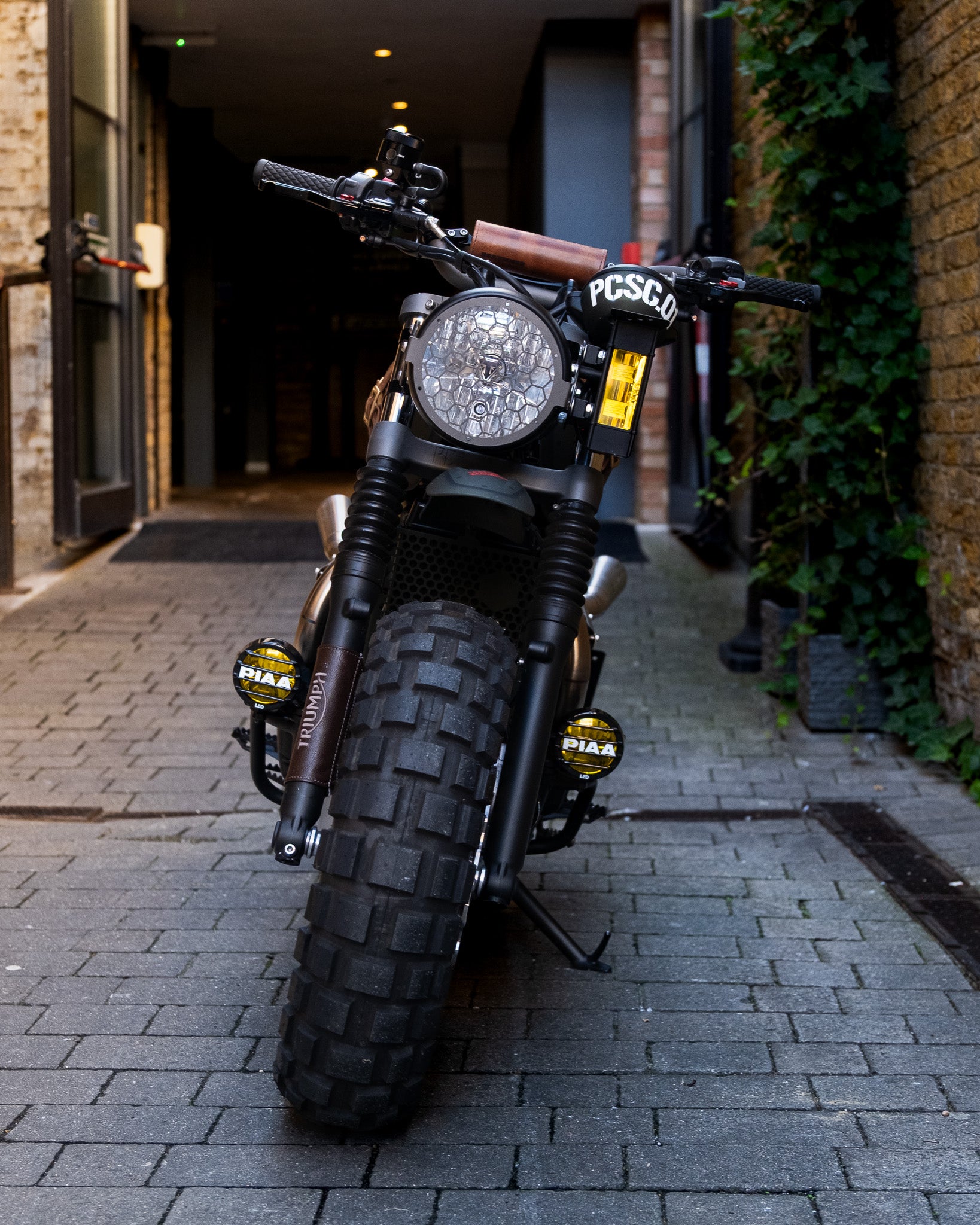 Triumph Scrambler - SCRUMMER