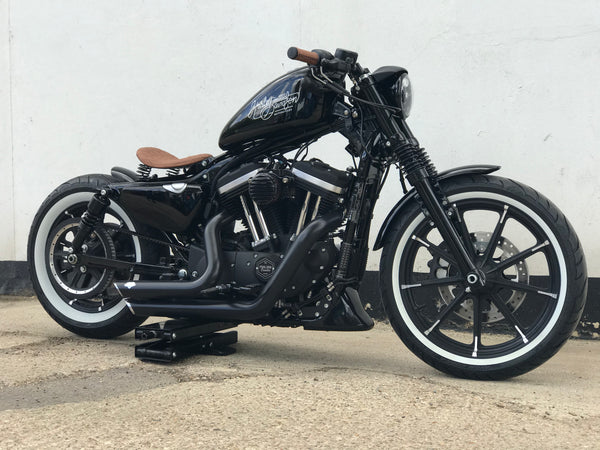 Gloss Black 883