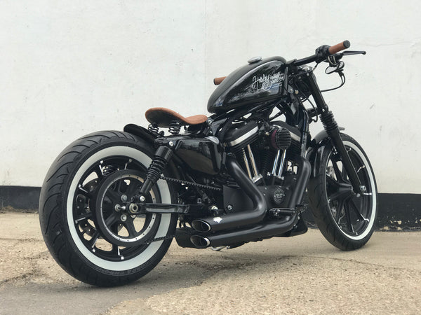 Gloss Black 883