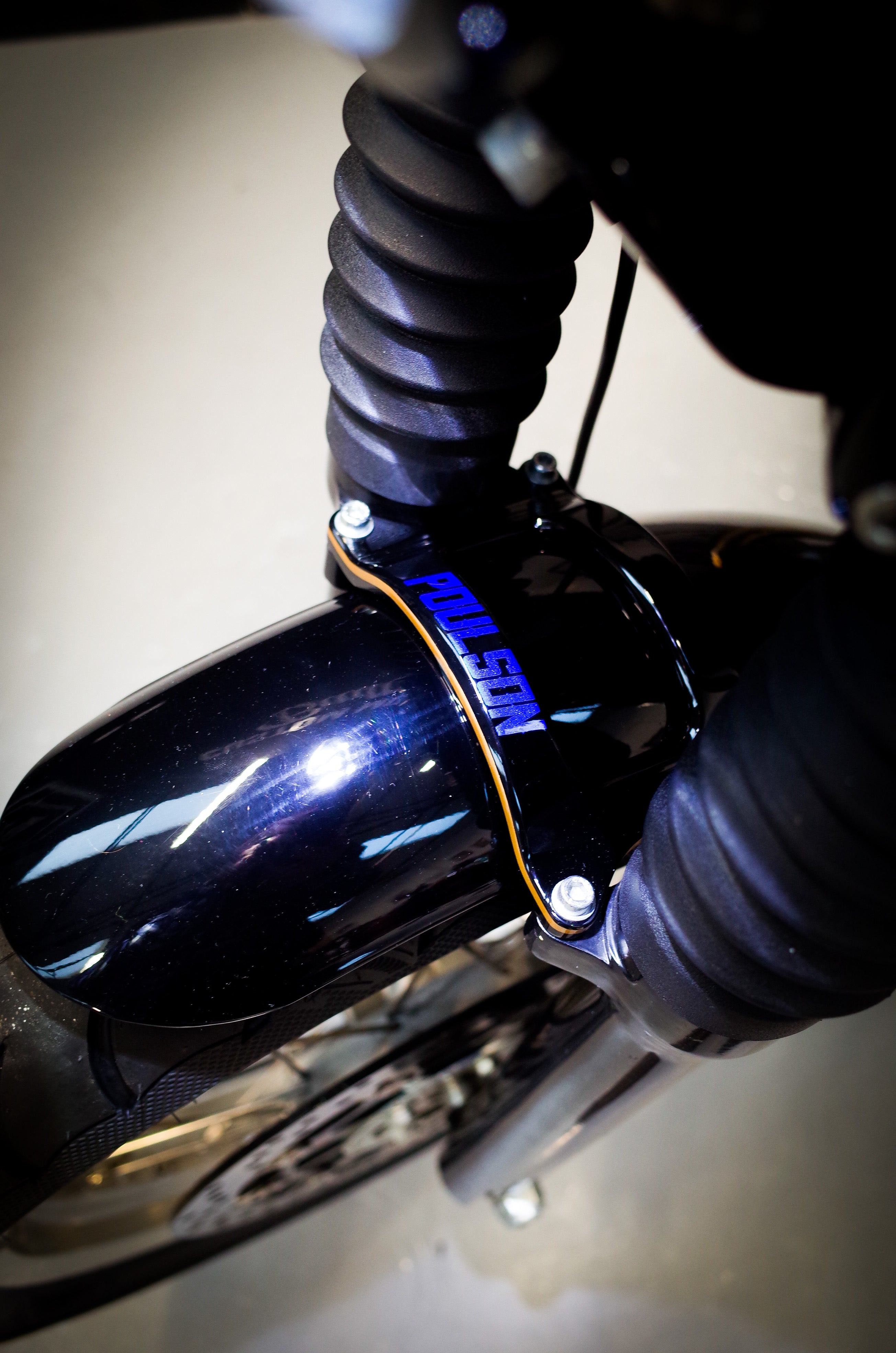 Royal Enfield Interceptor Brat Tracker