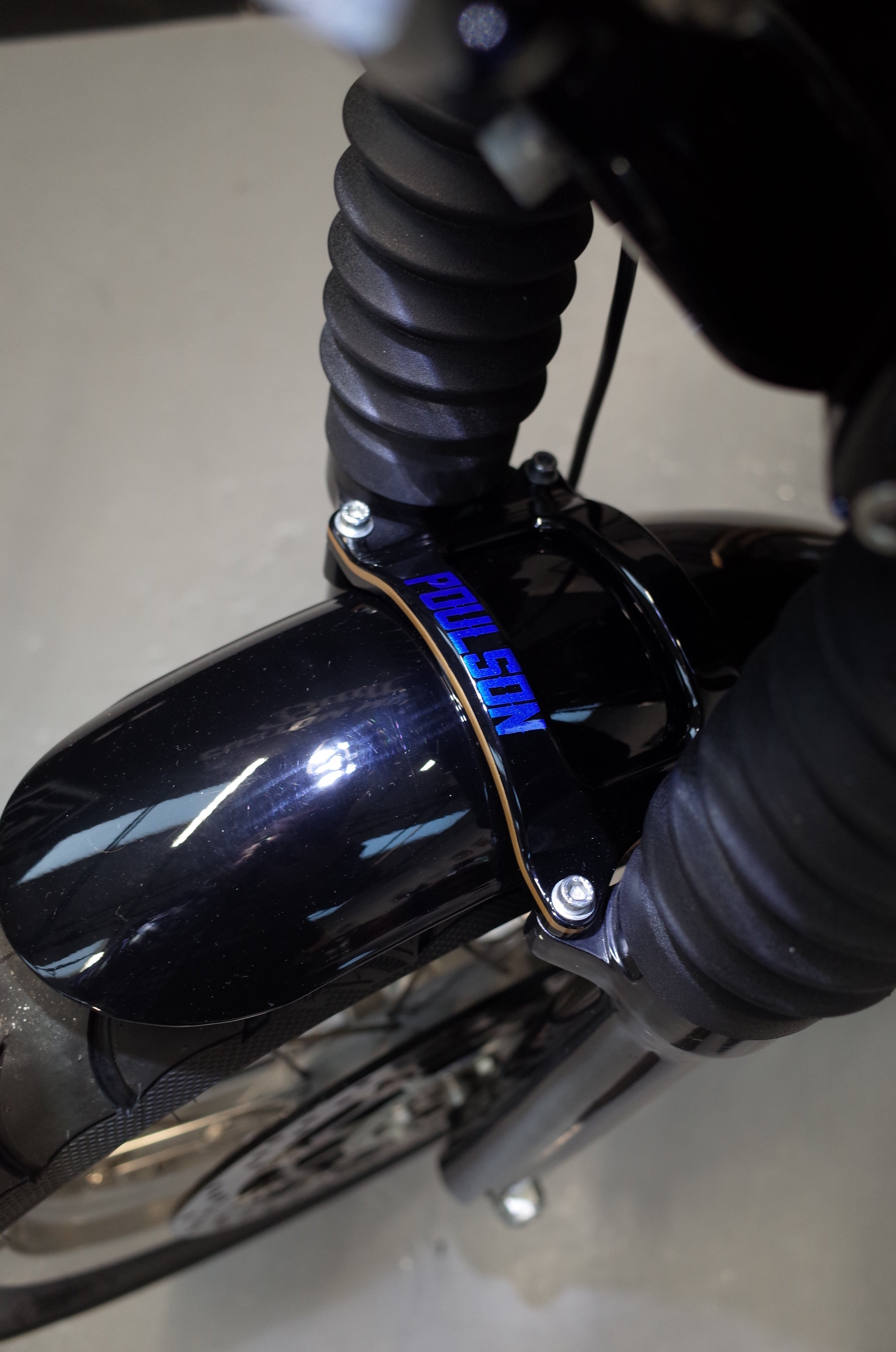 Royal Enfield Interceptor Brat Tracker