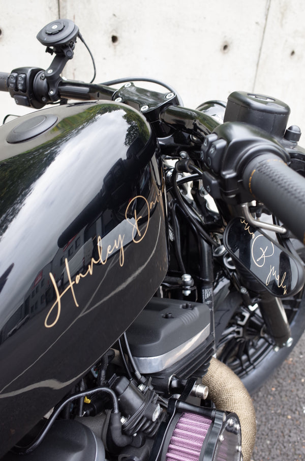 Black & gold