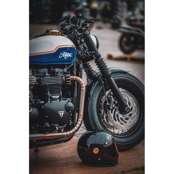 Motone The SPATZ - 47mm Fork Shrouds Triumph Bobber/Speedmaster Integrated Indicator Mounts
