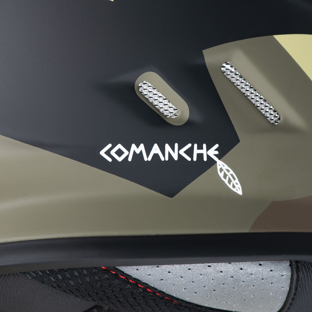 Simpson Venom Comanche helmet