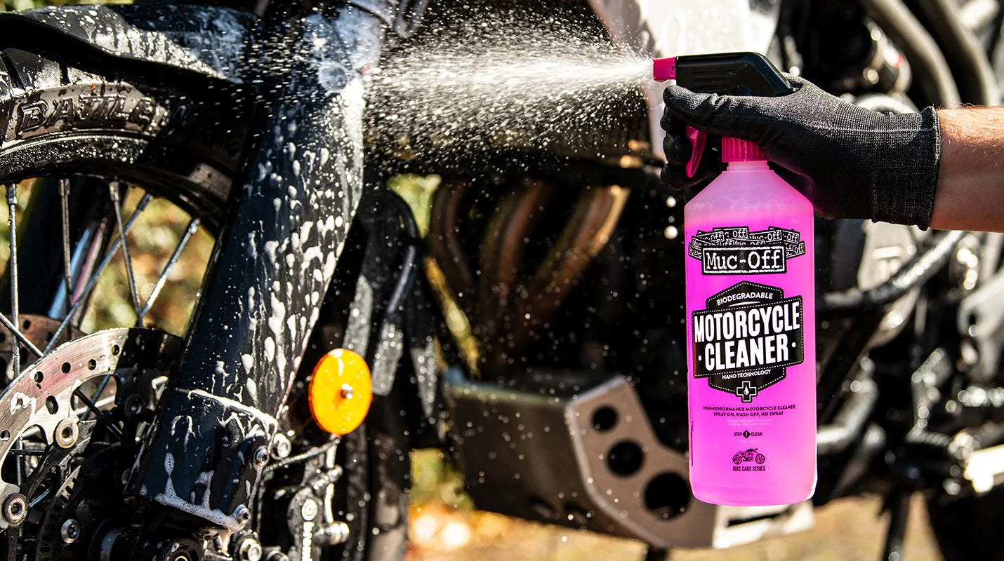 Muc-Off Nano Tech Motorcycle Cleaner 1 litre spray trigger